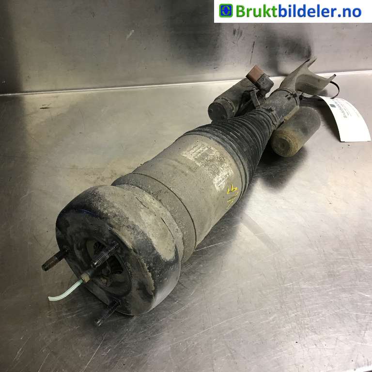 Bremsecaliper høyre foran til Mercedes C-Klasse 2014-2018 (Fase 1) (W205) (W205) (MERCEDES|A 011 421 98 98|20.B695.02|)