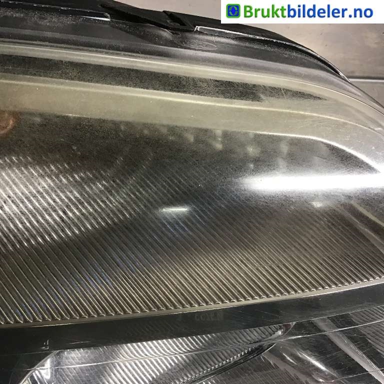 Frontlykt høyre halogen til Ford Transit Connect 2009-2013 (Type I, Fase 2)  (FORD|2T14-13006-AG|39130748|)