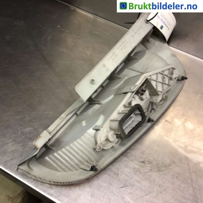 Baklykt høyre til Škoda Roomster 2006-2010 (Fase 1)  (SKODA|5J7945112|)
