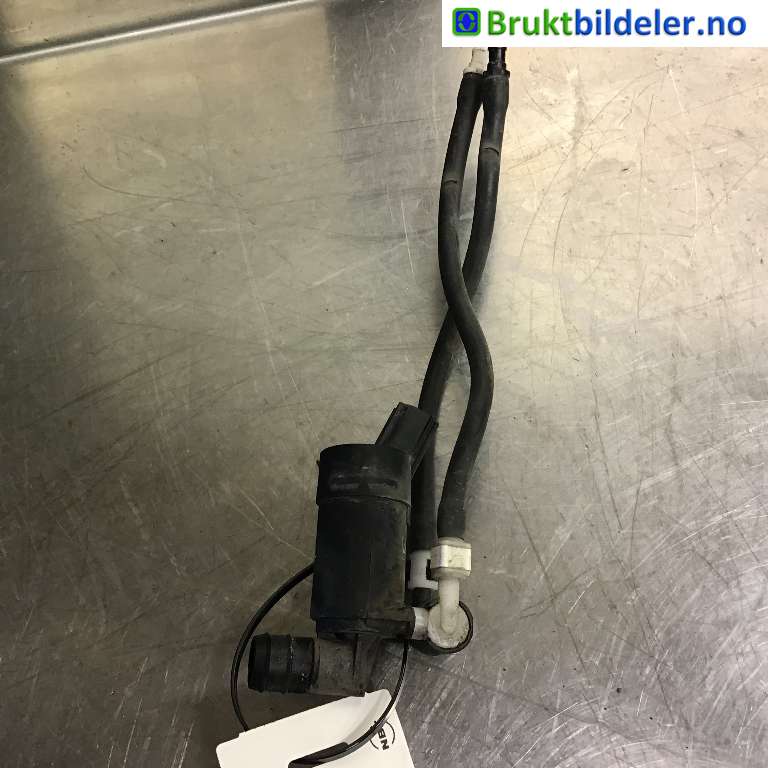 Spylerpumpe til Ford Focus 2014-2018 (Type III, Fase 2)  (FORD|BV61-17K624-BB|)