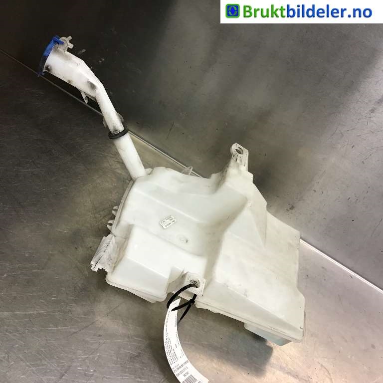 Spylertank til Ford Focus 2014-2018 (Type III, Fase 2)  (FORD|BV61-13K175-EA|)
