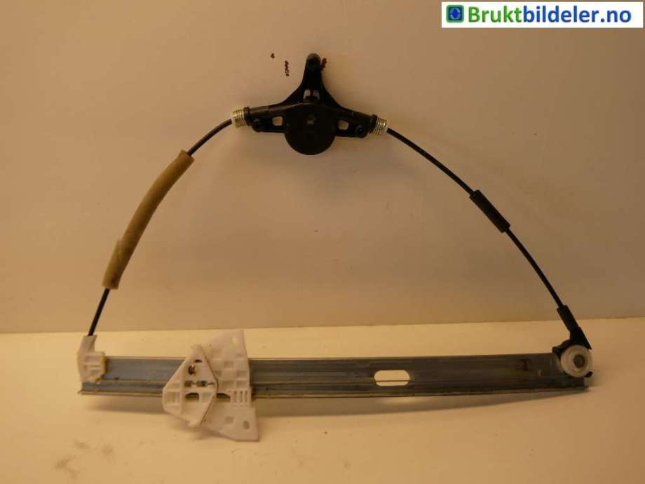 Ruteheis til Mazda 2 2011-2014 (Type II, Fase 2) (MAZDA|D651-59-590|)