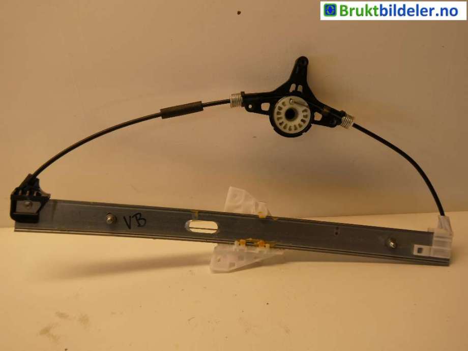 Ruteheis til Mazda 2, 2011-2014 (Type II, Fase 2) (MAZDA|D651-73-590)
