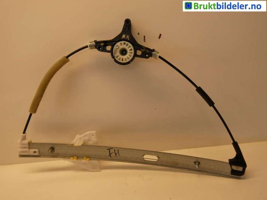 Ruteheis til Mazda 2, 2011-2014 (Type II, Fase 2) (MAZDA|D651-58-590)