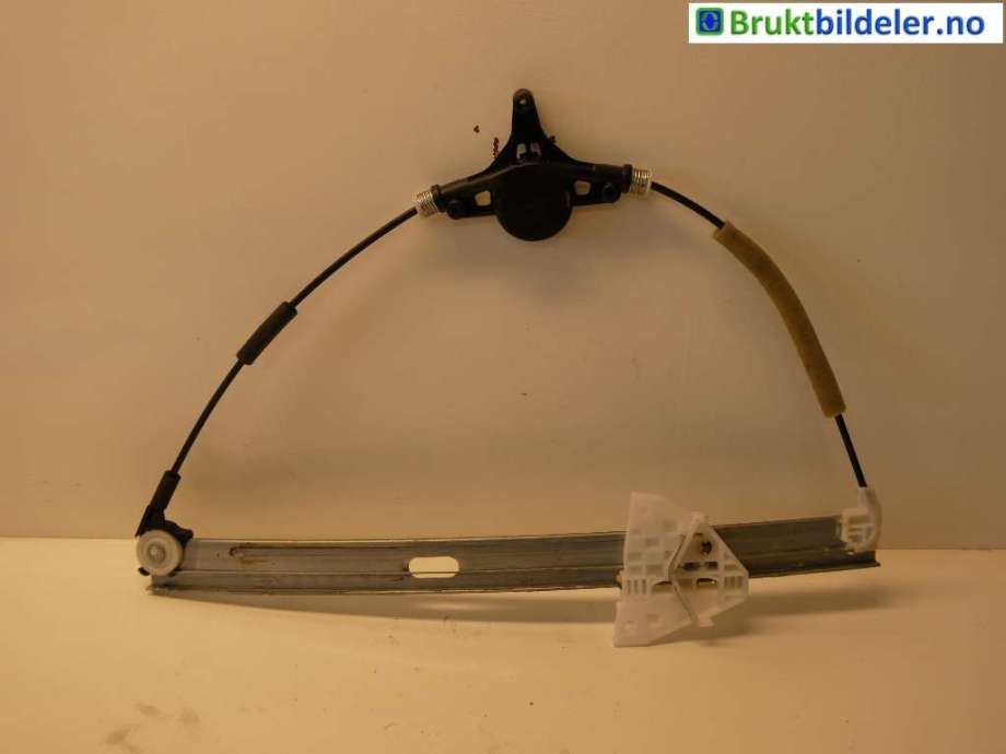 Ruteheis til Mazda 2 2011-2014 (Type II, Fase 2)  (MAZDA|D651-58-590|)