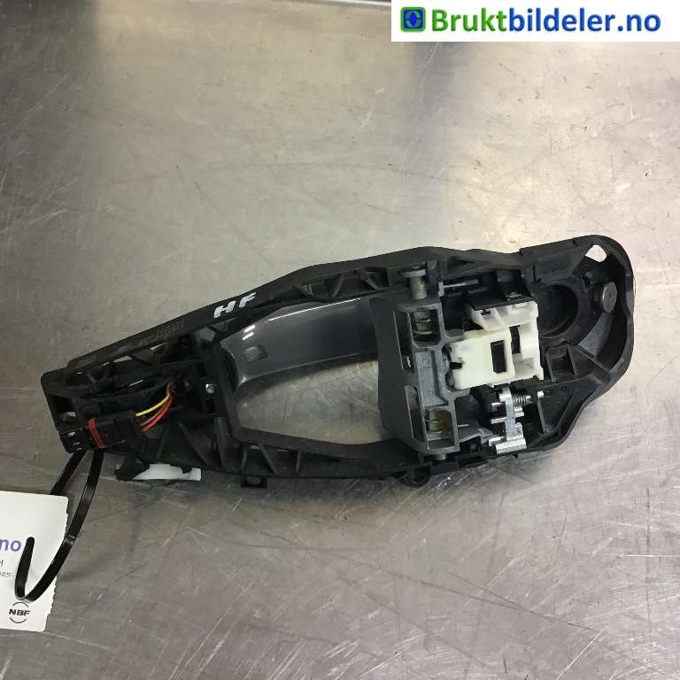 Dørhåndtak utv høyre til BMW 5-Serie 2017-->> (G30/G31) (G30/G31) (BMW|51 21 9 881 776|)