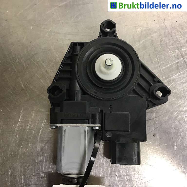 Ruteheis høyre til BMW 5-Serie, 2017-->> (G30/G31) (G30/G31) (BMW|51 35 7 455 084)