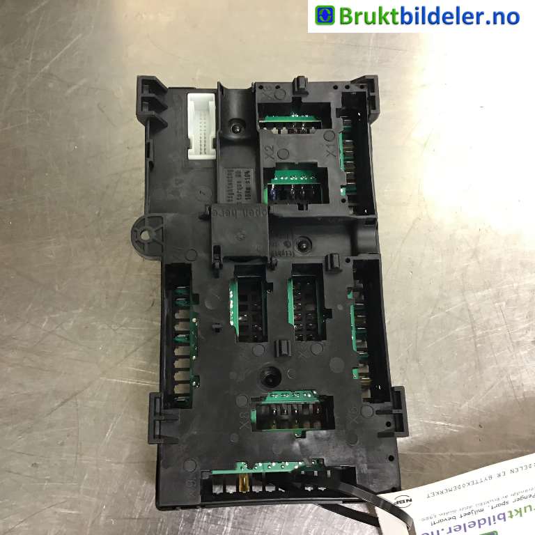 Sikringsboks til BMW 5-Serie 2017-->> (G30/G31) (G30/G31) (BMW|61 14 87 13126|P00127004-AS|)