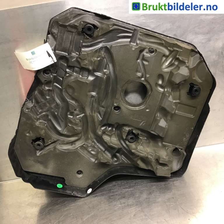 Motordeksel over motor til BMW 5-Serie 2017-->> (G30/G31) (G30/G31) (BMW|11 14 8 676 204|)