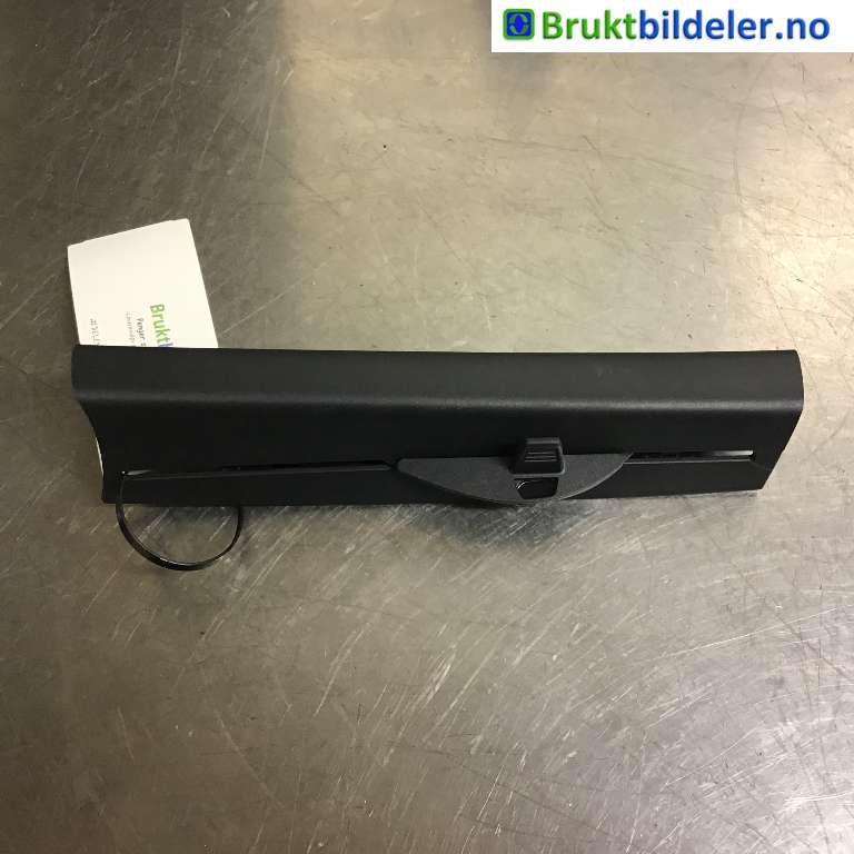 Innredning pakke til BMW 5-Serie, 2017-->> (G30/G31) (G30/G31) (BMW|51 35 7 385 394)
