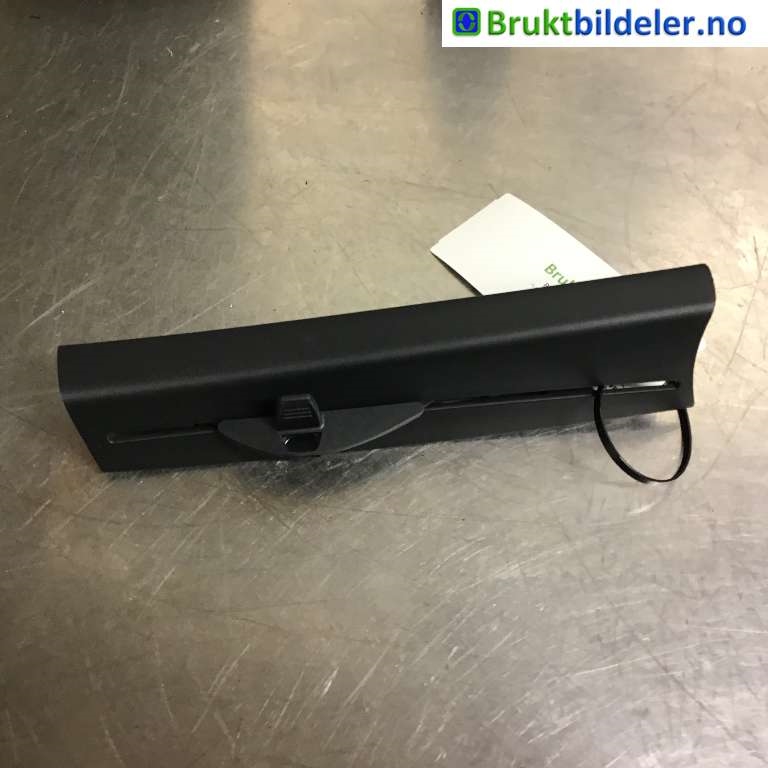 Innredning pakke til BMW 5-Serie, 2017-->> (G30/G31) (G30/G31) (BMW|51 35 7 385 393)