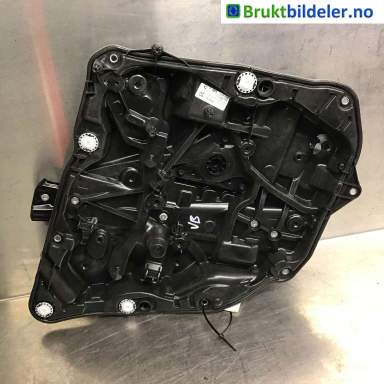 Ruteheis til BMW 5-Serie, 2017-->> (G30/G31) (G30/G31) (BMW|51 33 7 487 087)