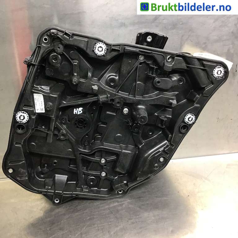 Ruteheis til BMW 5-Serie, 2017-->> (G30/G31) (G30/G31) (BMW|51 33 7 487 088)