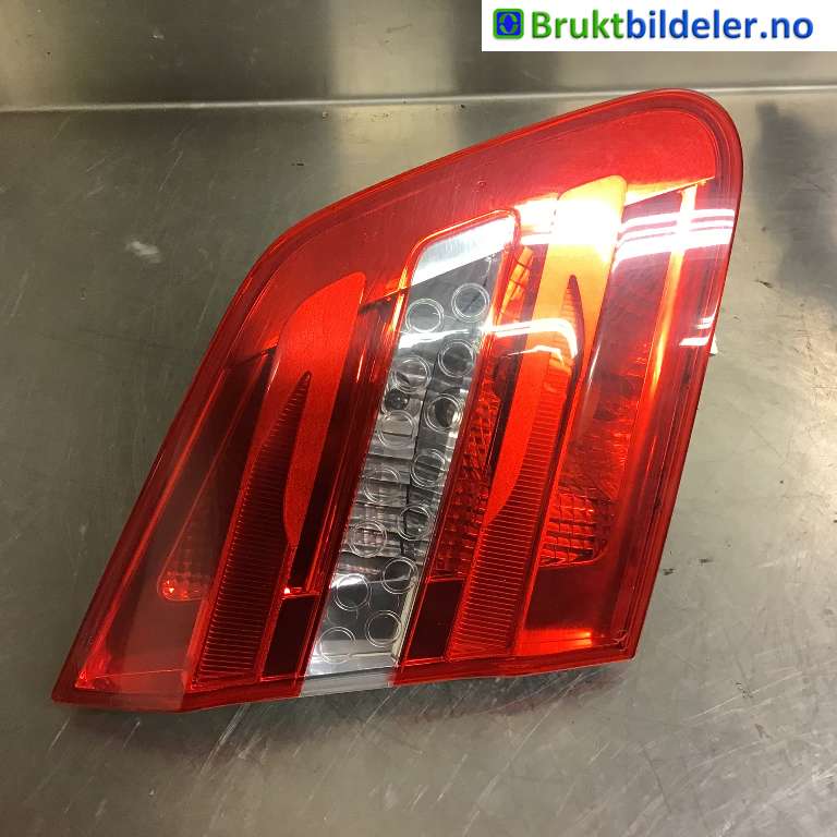 Baklykt venstre indre til Mercedes B-Klasse, 2011-2018 (W246) (W246) (MERCEDES|A2469066300)
