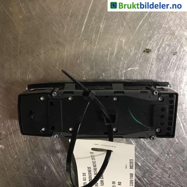 Bryter ruteheis til Mercedes B-Klasse 2011-2018 (W246) (W246) (MERCEDES|A 166 905 43 00|10 0215 06|)