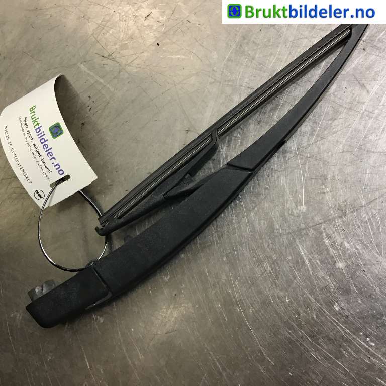 Viskerarm bakrute til Mercedes B-Klasse, 2011-2018 (W246) (W246) (MERCEDES|A 246 820 10 44)
