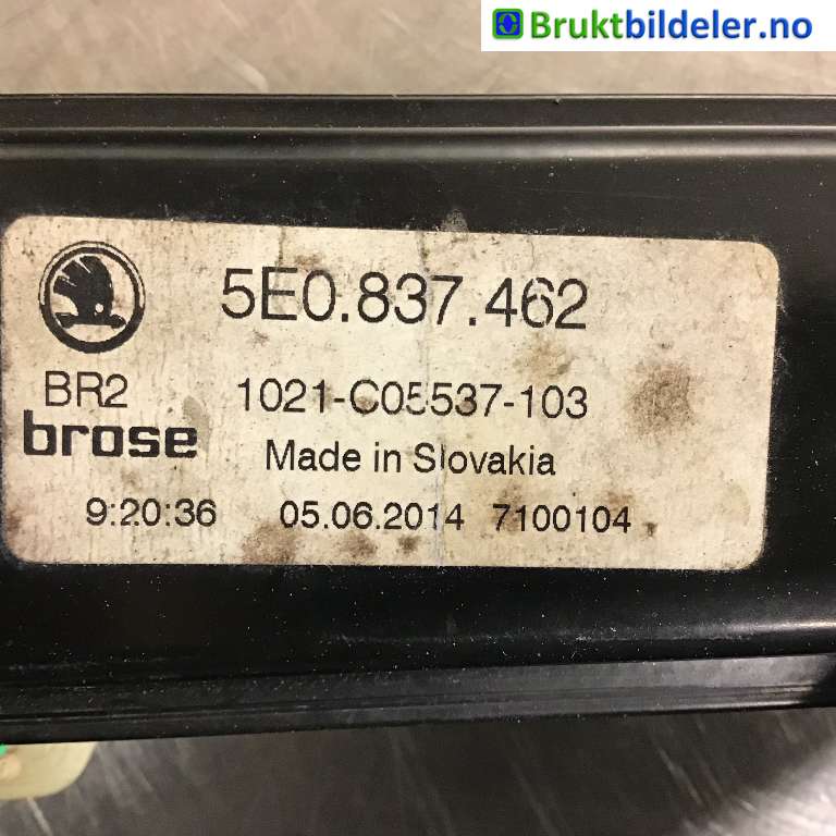 Ruteheis til Škoda Octavia 2013-2016 (Type III, Fase 1)  (SKODA|5E0 839 462|1021-C05537-103|)