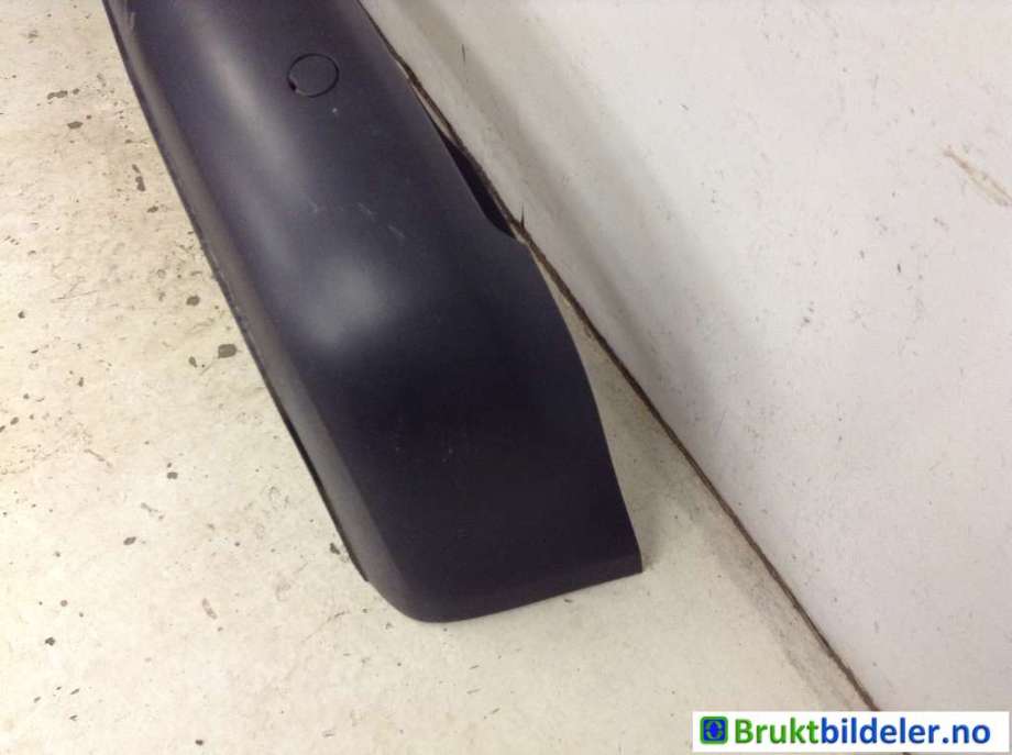 Støtfanger bak til VW Caddy 2010-2015 (Type III, Fase 2)  (VOLKSWAGEN|2K0 807 417 AG|)