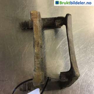 Bremsecaliper brakett til Mercedes B-Klasse, 2011-2018 (W246) (W246) (MERCEDES|A 000 421 56 06)