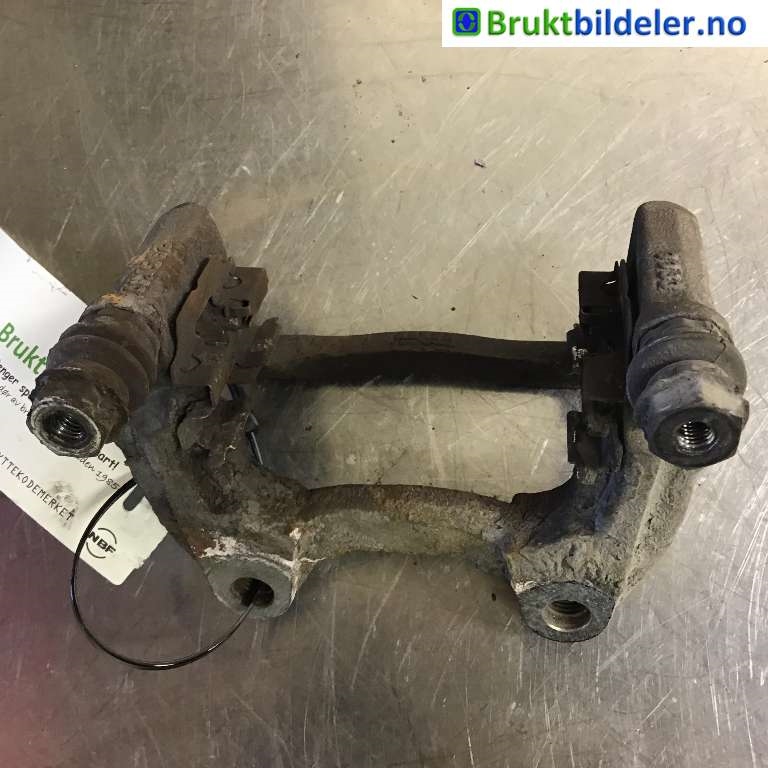 Bremsecaliper brakett til Mercedes B-Klasse 2011-2018 (W246) (W246) (MERCEDES|A 000 423 08 06|)