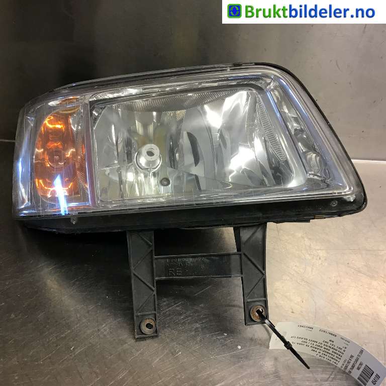 Frontlykt høyre halogen til VW Transporter / Caravelle, 2003-2009 (Fase 1) (T5) (T5) (VOLKSWAGEN|7H1 941 016 J)