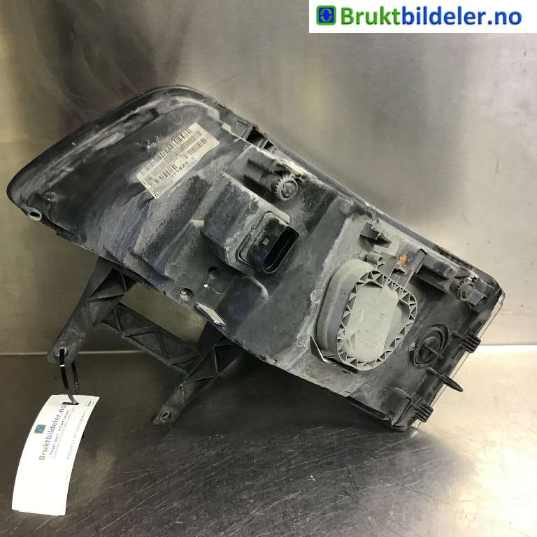 Frontlykt høyre halogen til VW Transporter / Caravelle 2003-2009 (Fase 1) (T5) (T5) (VOLKSWAGEN|7H1 941 016 J|0 301 191 302|----------)