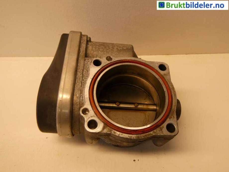 Spjeldhus til BMW 3-Serie 2005-2011 (E90/E91/E92/E93) (E90/E91/E92/E93) (BMW|13 54 1 439 580-06||1354 1 439 580-06)