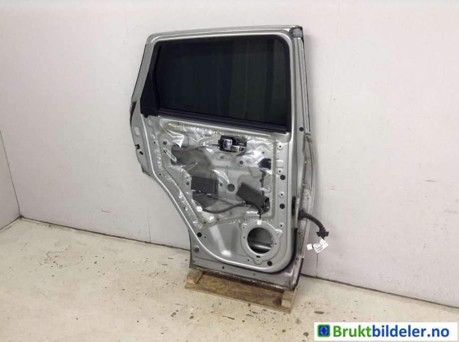 Dør venstre bak til Nissan Qashqai 2007-2010 (Type I, Fase 1) (NISSAN|H2101JD0M0||H2101JD0MC)