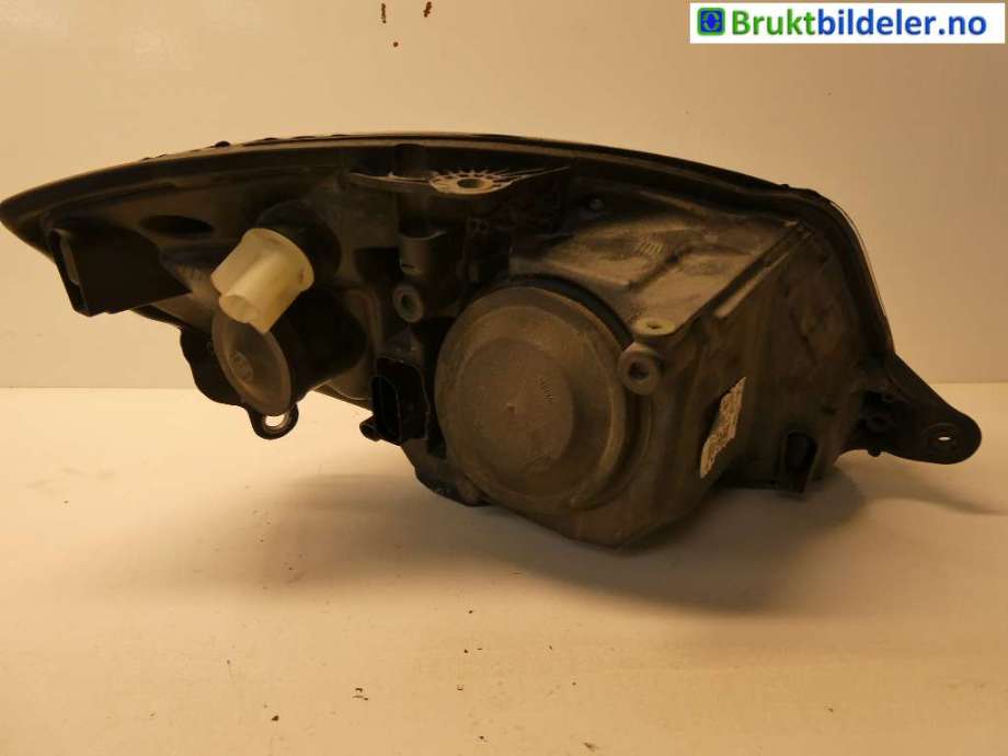 Frontlykt venstre halogen til Škoda Roomster 2006-2010 (Fase 1) (SKODA|5J1 941 015 A|1EL 247 025-05)
