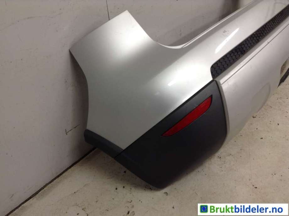 Støtfanger bak til VW Golf, Plus/Cross 2005-2009 (Fase 1)  (VOLKSWAGEN|5M0 807 421 B||5M0 807 149 A)