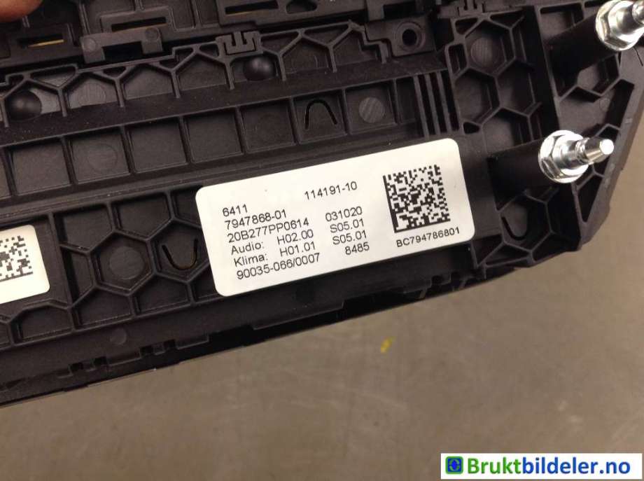 Varmeapparat betjening til BMW 5-Serie 2017-->> (G30/G31) (G30/G31) (BMW|64 11 7 947 868-01||61 31 5 A48 0C3)
