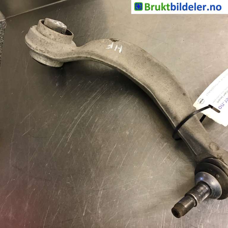 Bærebru høyre foran nedre til BMW 5-Serie, 2017-->> (G30/G31) (G30/G31) (BMW|31 10 8 879 332)