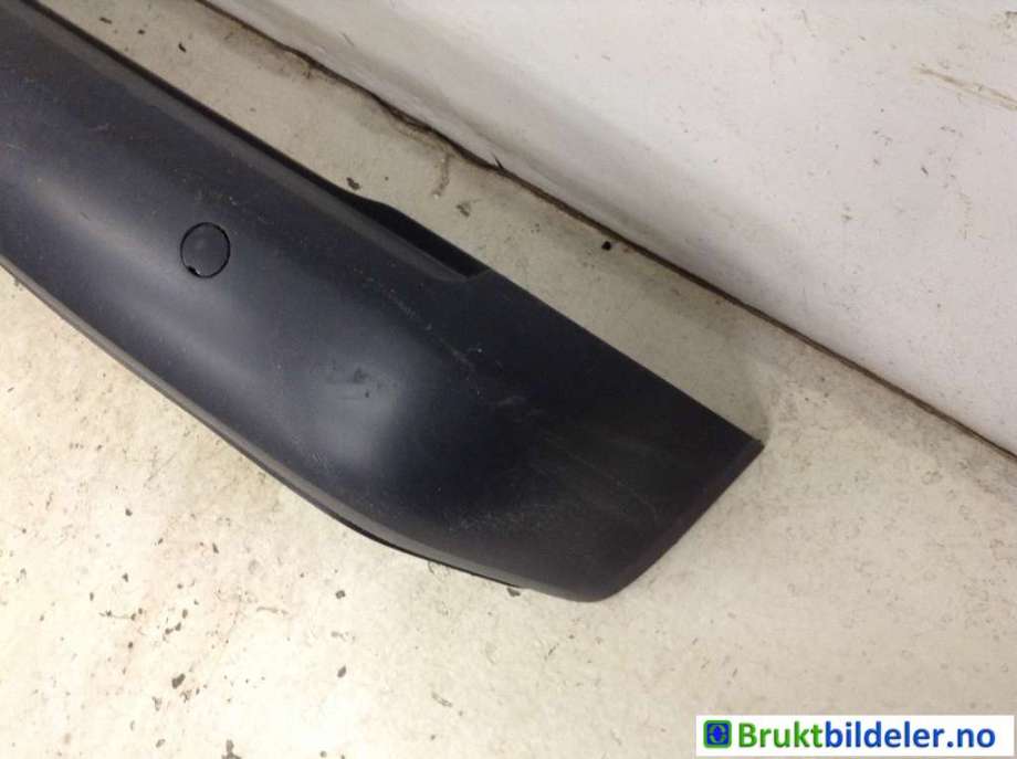 Støtfanger bak til VW Caddy 2010-2015 (Type III, Fase 2) (VOLKSWAGEN|2K0 807 417 AG|)