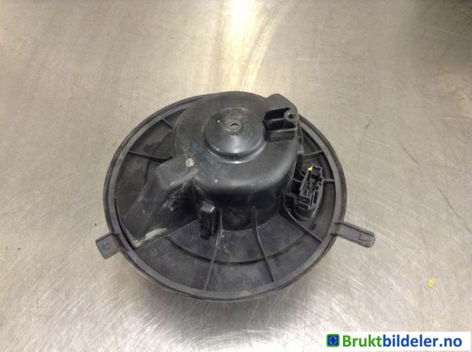 Varmeapparat motor til VW Caddy 2010-2015 (Type III, Fase 2)  (VOLKSWAGEN|1K1 819 015 C|998800 U|)