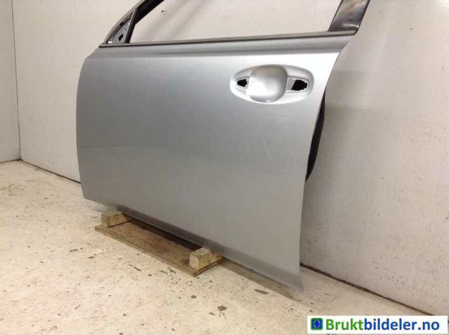 Dør venstre foran til Subaru Outback 2009-2014 (Type IV)  (SUBARU|60009AJ0319P|)