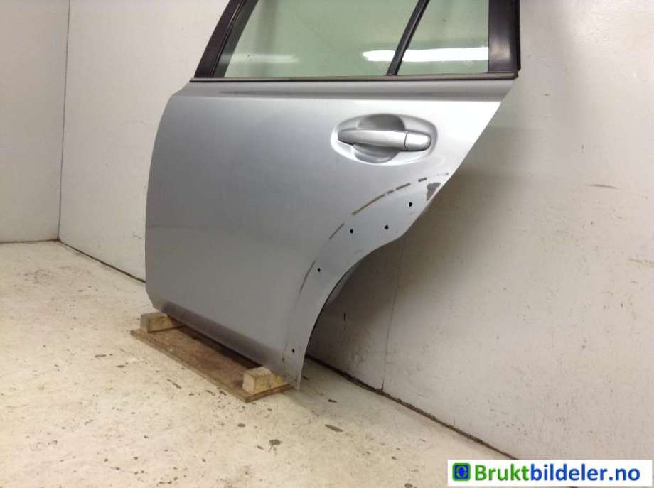 Dør venstre bak til Subaru Outback 2009-2014 (Type IV)  (SUBARU|60409AJ1139P|)