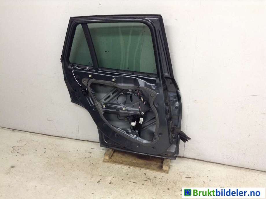 Dør venstre bak til BMW X1 2009-2015 (E84) (E84) (BMW|41 00 9 628 743|)