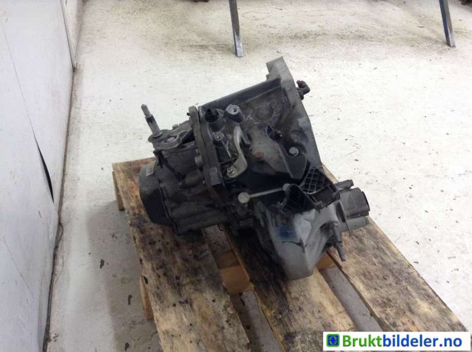 Girkasse manuell til Peugeot Partner 2015-2019 (Type II, Fase 2)  (PEUGEOT|16 099 833 80|BE4/5 O|)