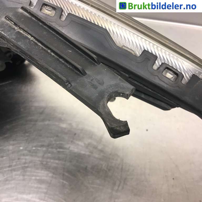 Frontlykt høyre xenon til Mazda 5 2005-2010 (Type I)  (MAZDA|CD9351031E|)