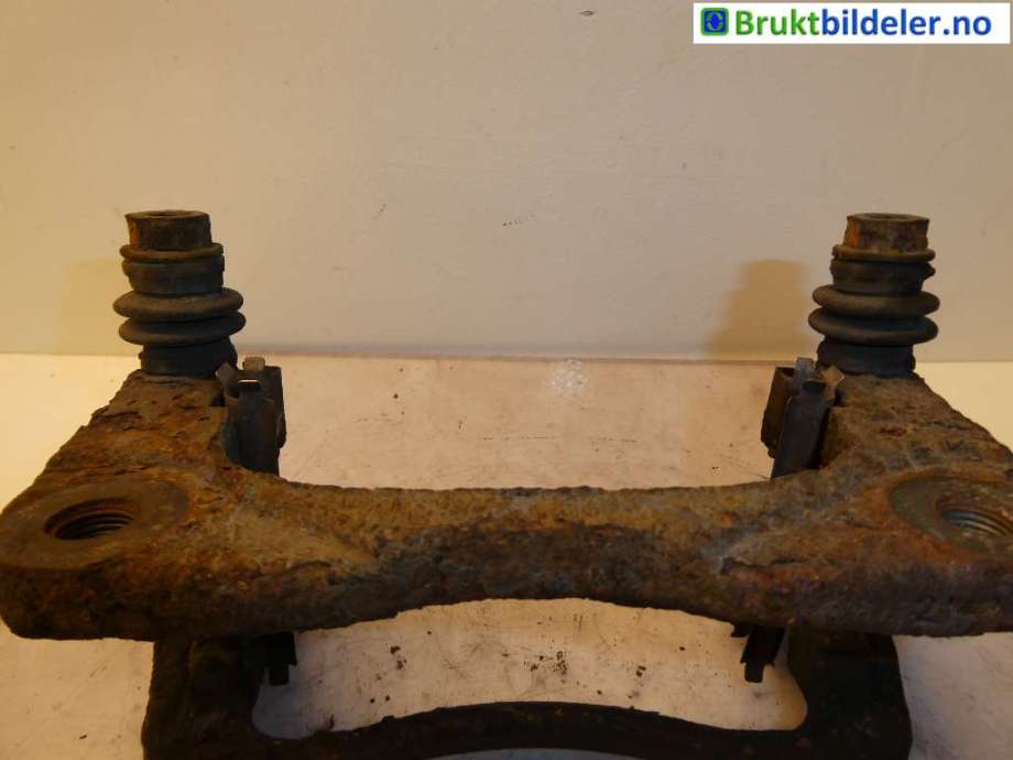 Bremsecaliper brakett til Suzuki SX4 2006-2009 (Type I, Fase 1)  (SUZUKI|55860-79J00|)