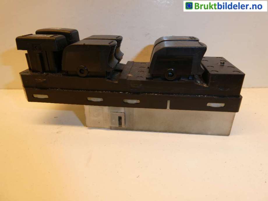 Bryter ruteheis til Suzuki SX4 2006-2009 (Type I, Fase 1)  (SUZUKI|64J20-1604T|)