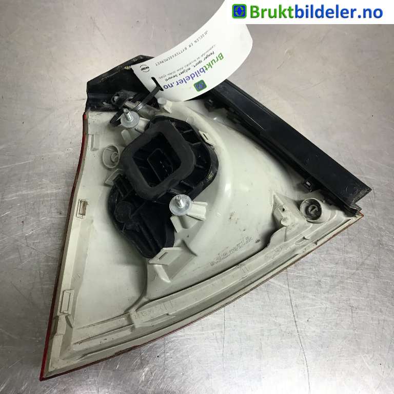 Baklykt høyre til VW Golf V, Combi 2003-2008  (VOLKSWAGEN|1K6 945 096N|02S28490202|)