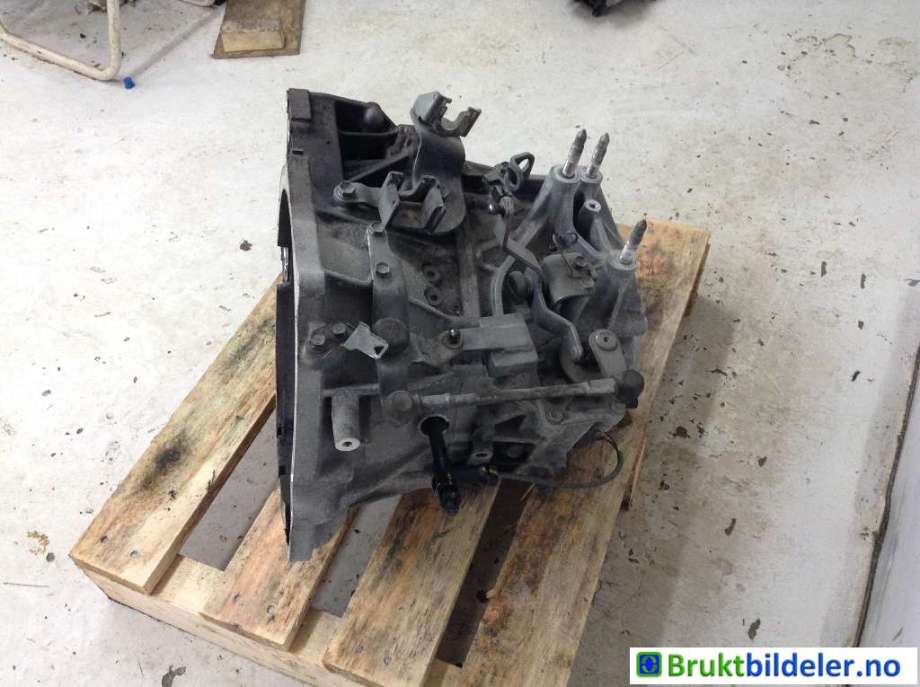 Girkasse manuell 6-trinn til Mitsubishi Outlander 2012-2015 (Type III, Fase 1)  (MITSUBISHI|2500A358|W6MBA-1-WXZC|)