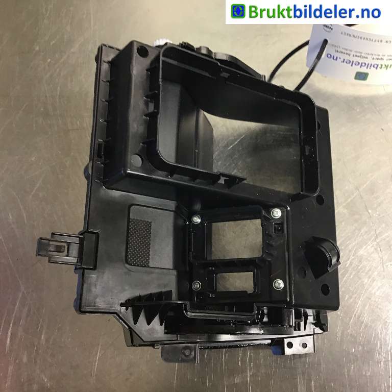 Innredning diverse til Hyundai Kona 2017-2021 (Type I, Fase 1)  (HYUNDAI|84650-K4700TRY|20180616-094945|)