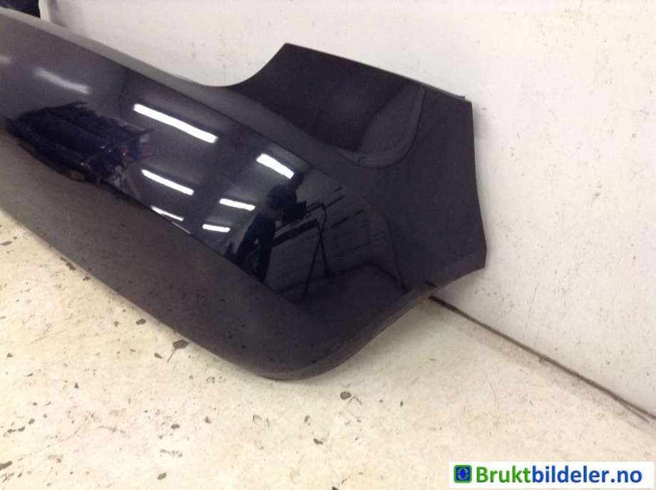 Støtfanger bak til Škoda Fabia 2010-2014 (Type II, Fase 2)  (SKODA|5J6 807 421 H|)