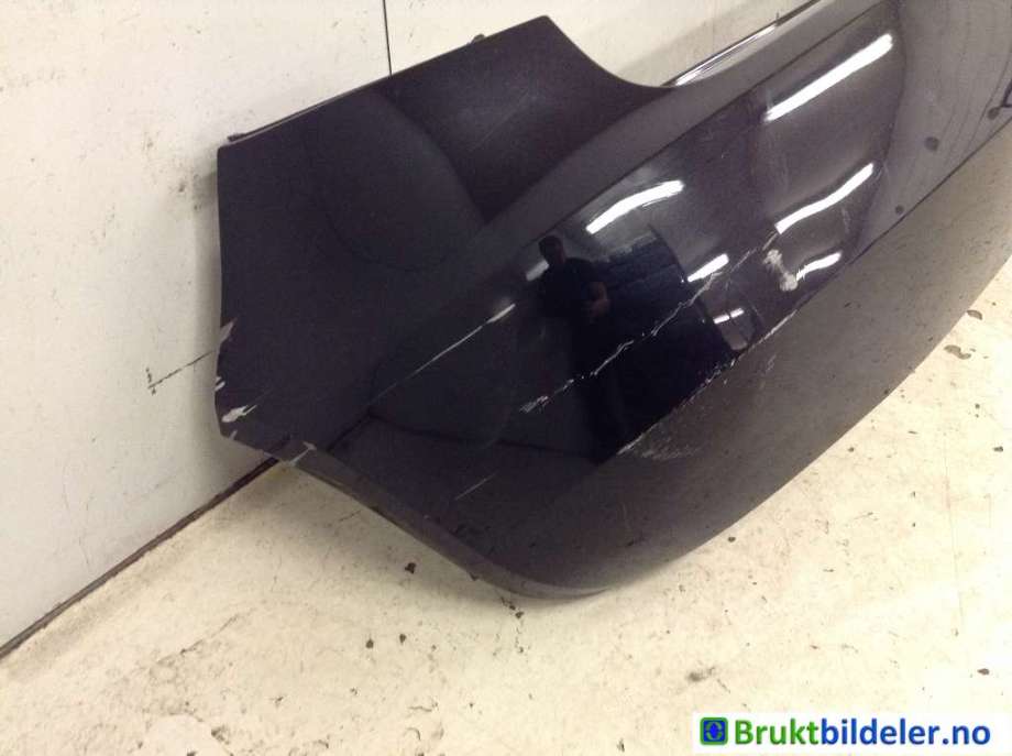 Støtfanger bak til Škoda Fabia 2010-2014 (Type II, Fase 2)  (SKODA|5J6 807 421 H|)
