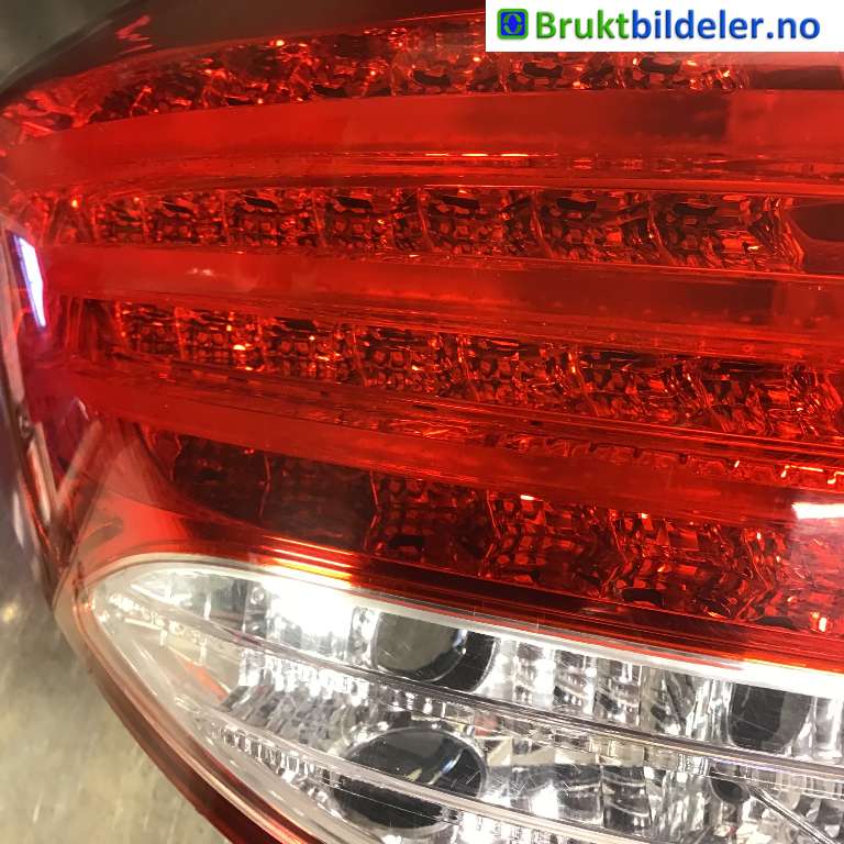 Baklykt venstre til Hyundai i40 2012-2017 (HYUNDAI|92401-3Z000|)