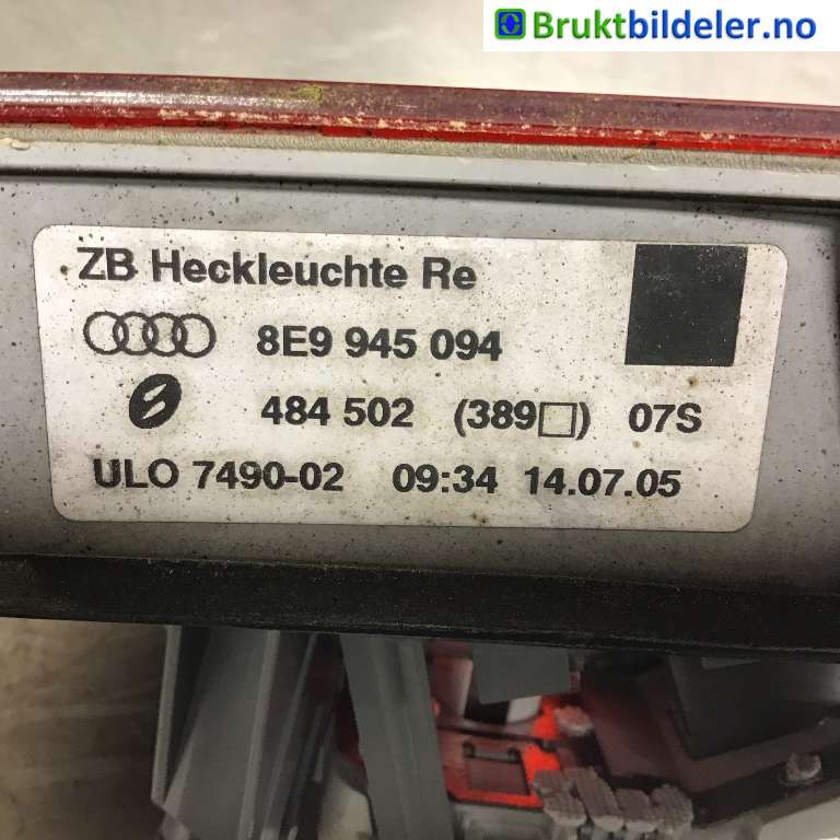 Baklykt høyre indre til Audi A4 2004-2008 (Type III) (B7) (B7) (AUDI|8E9 945 094|484 502 389 07S|)
