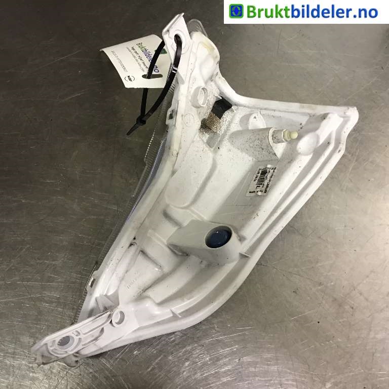 Frontlykt venstre halogen til Nissan Leaf 2011-2017 (Type I)  (NISSAN|261853NL0A|)