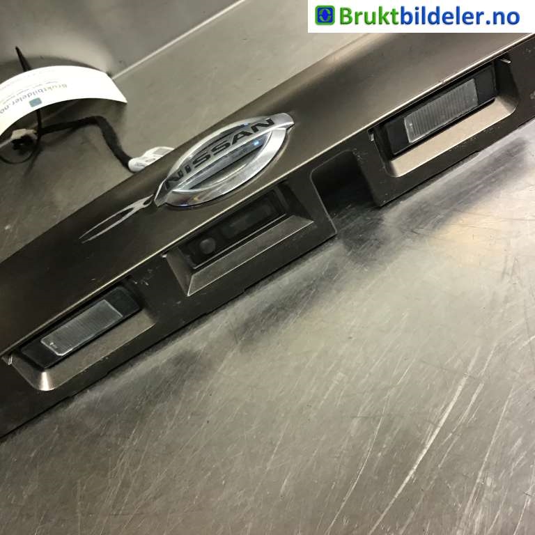 Skiltlys til Nissan Qashqai, 2014-2021 (Type II)  (NISSAN|265103BB0A)